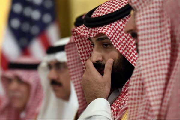 الإيكونوميست ولي العهد السعودي يواجه اختبارا سياسيا واقتصاديا غير مسبوق وسط تعثر ملف اليمن