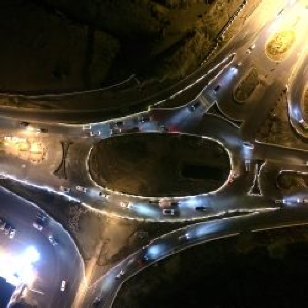 دوار ا مروري ا على تقاطع طريق مرحب ا ألف وشارع أبو هريرة بأبها دوار ا مروري ا على تقاطع طريق مرحب ا ألف وشارع أبو هريرة بأبها