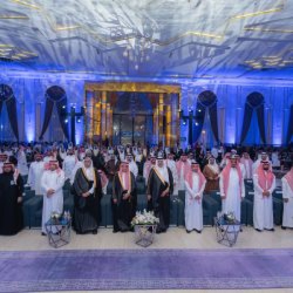 فرع معهد الإدارة العامة بمنطقة عسير يحتفي بـ 79 خريج ا وخريجة