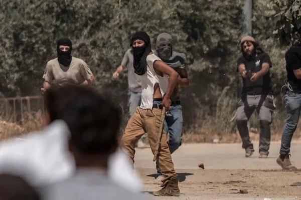 تصاعد هجمات المستوطنين على الفلسطينيين وممتلكاتهم في الضفة