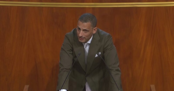 برلماني حركي يطالب بكشف حقيقة 280 مليار ويثير اختلالات الدعم الاجتماعي والتغطية الصحية برلماني حركي يطالب بكشف حقيقة 280 مليار ويثير اختلالات الدعم الاجتماعي والتغطية الصحية