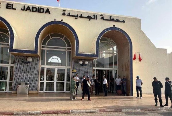 استنفار أمني بمحطة قطار الجديدة لمنع عشرات الشباب من السفر نحو شمال المملكة استنفار أمني بمحطة قطار الجديدة لمنع عشرات الشباب من السفر نحو شمال المملكة