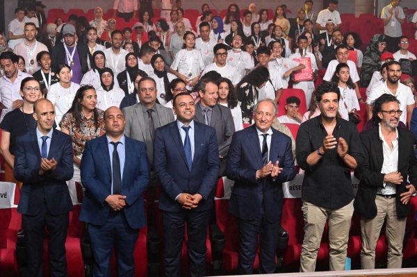 الأكاديمية الجهوية للتربية والتكوين بجهة الدار البيضاء سطات تتوج بجائزة لجنة التحكيم في المهرجان الوطني للسينما في الفصل الأكاديمية الجهوية للتربية والتكوين بجهة الدار البيضاء سطات تتوج بجائزة لجنة التحكيم في المهرجان الوطني للسينما في الفصل