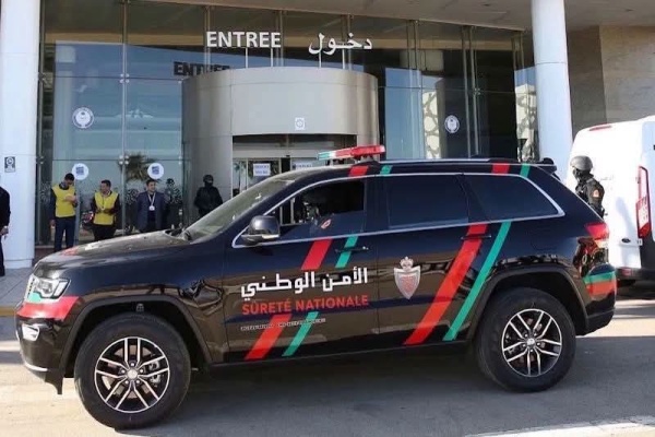 توقيف سيدة بمطار محمد الخامس للاشتباه في نشر محتويات رقمية مخلة بالحياء العام