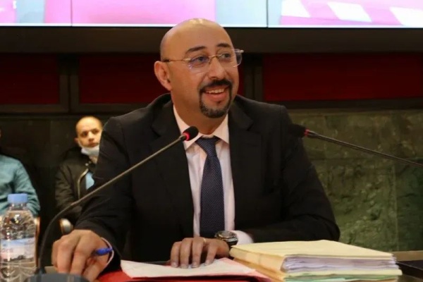 تمديد الحراسة النظرية لعمدة طنجة منير ليموري وتعميق البحث في شبهات خروقات انتخابية