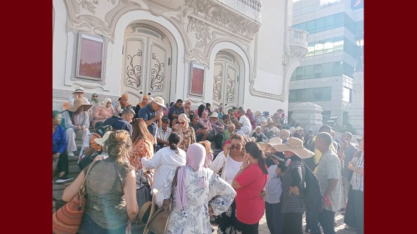 أصحاب الشهادات المعطلين عن العمل في وقفة احتجاجية فمسيرة غاضبة ثم الاعتصام المفتوح فيديو و صور