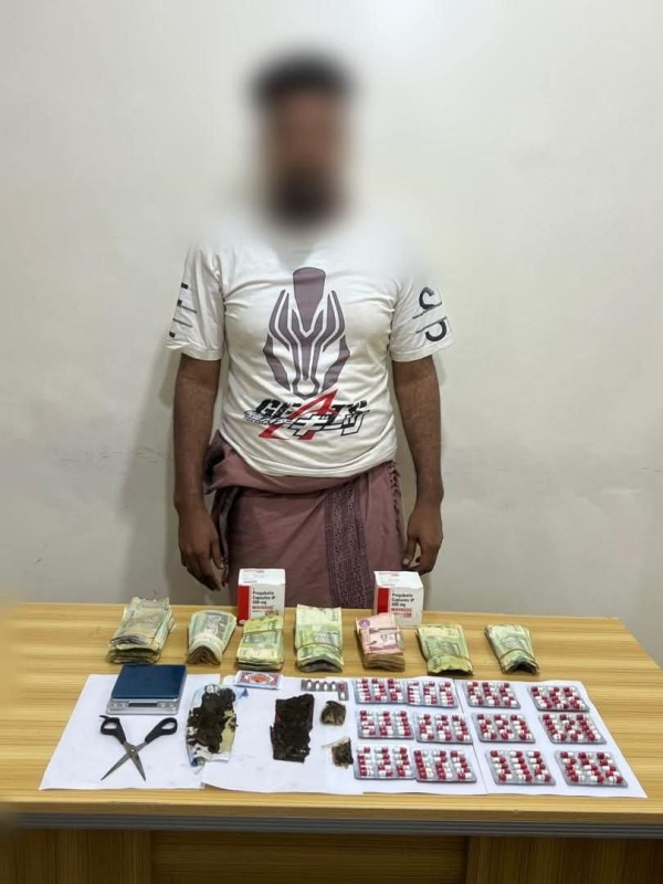 مكافحة المخدرات تضبط مروج ا للحشيش وحبوب بريجبالين في المنصورة مكافحة المخدرات تضبط مروج ا للحشيش وحبوب بريجبالين في المنصورة