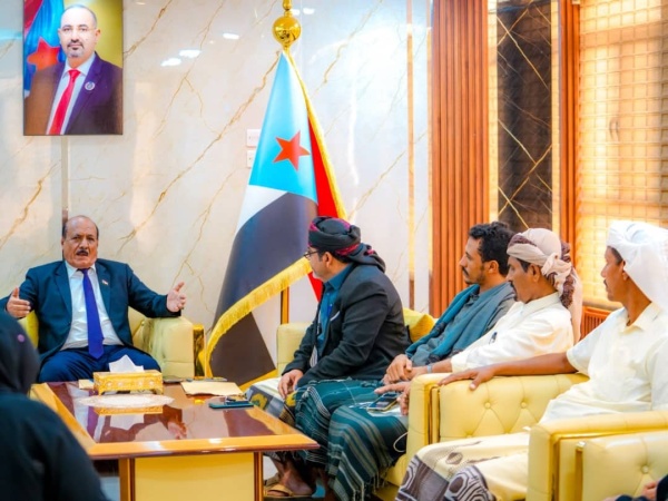 هرهرة يلتقي قيادة الاتحاد العام لقبائل الجنوب ويؤكد على أهمية التمسك بمدنية وحضارية العمل القبلي هرهرة يلتقي قيادة الاتحاد العام لقبائل الجنوب ويؤكد على أهمية التمسك بمدنية وحضارية العمل القبلي
