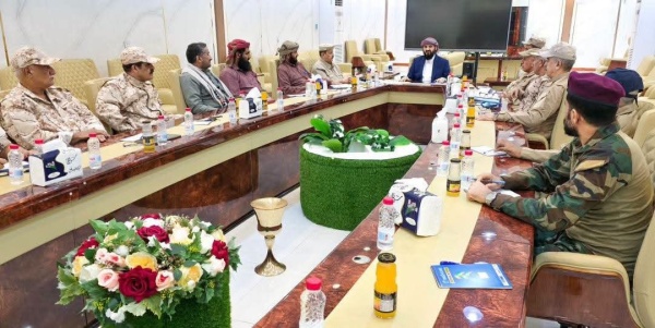 القائد المحرمي يعقد اجتماعا عسكريا بالعاصمة عدن لمناقشة المستجدات الميدانية ويوجه برفع الجاهزية القائد المحرمي يعقد اجتماعا عسكريا بالعاصمة عدن لمناقشة المستجدات الميدانية ويوجه برفع الجاهزية