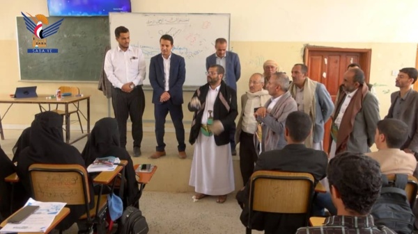 وزيرا الصحة والخدمة المدنية يتفقدان سير العمل بمستشفى السلام في خمر بعمران وزيرا الصحة والخدمة المدنية يتفقدان سير العمل بمستشفى السلام في خمر بعمران