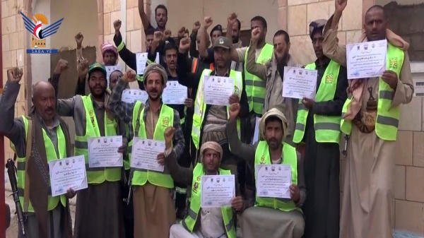 اختتام دورة تدريبية في مجال السلامة المهنية ومكافحة الحرائق في الجوف اختتام دورة تدريبية في مجال السلامة المهنية ومكافحة الحرائق في الجوف