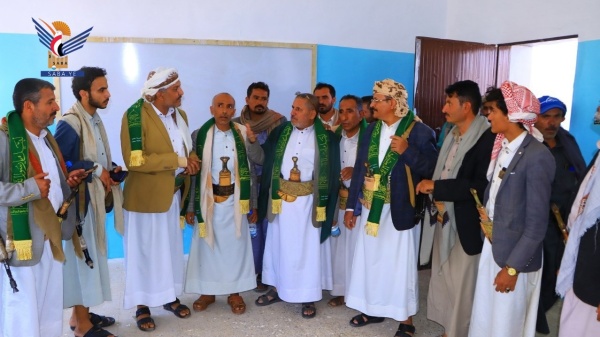 تفقد العمل بمشروع ترميم مدرسة بمديرية نهم في محافظة صنعاء تفقد العمل بمشروع ترميم مدرسة بمديرية نهم في محافظة صنعاء