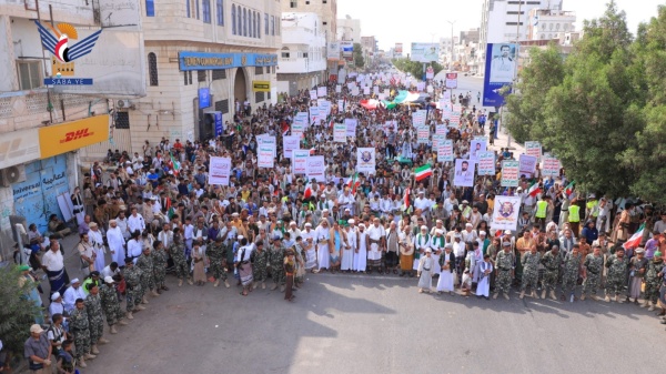 مسيرات كبرى بالحديدة إحياء لذكرى استشهاد الإمام زيد وتأييدا لبيان القوات المسلحة