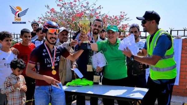 العواضي يتو ج بطل ا لبطولة كأس الرسول الأعظم للدراجات الهوائية بالأمانة العواضي يتو ج بطل ا لبطولة كأس الرسول الأعظم للدراجات الهوائية بالأمانة