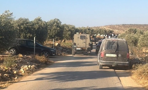 العدو الإسرائيلي ومستوطنوه يهاجمون بيت فوريك ويعتدون على الفلسطينيين