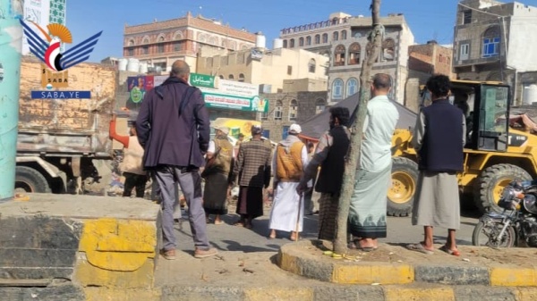 حجة حملة نقل البسطات من الشوارع الرئيسية بمركز المحافظة حجة حملة نقل البسطات من الشوارع الرئيسية بمركز المحافظة