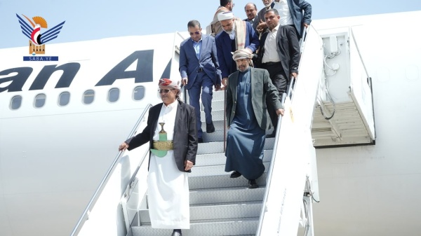 وصول وفد رفيع المستوى إلى طهران للمشاركة في تشييع السيد الشهيد علي الخامنئي وصول وفد رفيع المستوى إلى طهران للمشاركة في تشييع السيد الشهيد علي الخامنئي