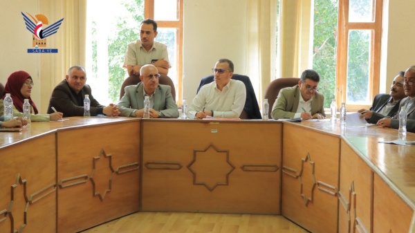 اجتماع بمصلحة الضرائب والجمارك يناقش الإشكاليات التي تواجه عمل لجان الطعن الضريبية