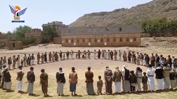 وقفات جماهيرية بمحافظة صنعاء تنديد ا بالإساءة للمقدسات وتأكيد ا على استمرار التعبئة وقفات جماهيرية بمحافظة صنعاء تنديد ا بالإساءة للمقدسات وتأكيد ا على استمرار التعبئة