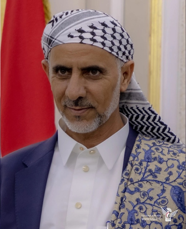 العلامة مفتاح يهنئ قائد الثورة والرئيس المشاط بحلول العام الهجري 1448هـ