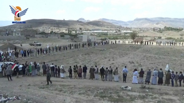 مسير ووقفة حاشدة في سنحان بمحافظة صنعاء تأكيد ا على الجهوزية وموصلة التعبئة مسير ووقفة حاشدة في سنحان بمحافظة صنعاء تأكيد ا على الجهوزية وموصلة التعبئة
