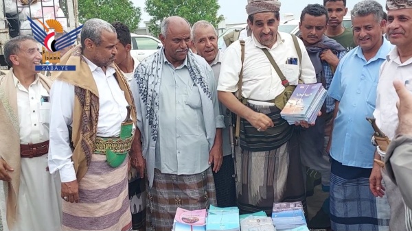 الحديدة حيس تستقبل قوافل تربوية دعما لطلاب المناطق المحررة بالساحل الغربي الحديدة حيس تستقبل قوافل تربوية دعما لطلاب المناطق المحررة بالساحل الغربي