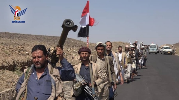 مسير ووقفة في مديرية الحصن بمحافظة صنعاء إعلان ا للجهوزية والاستنفار