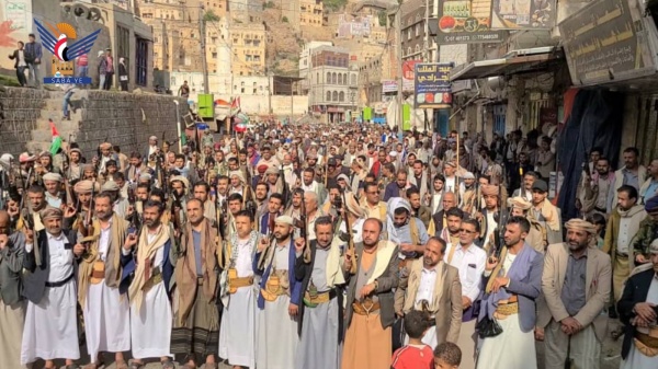 أبناء المحويت ي باركون إعلان القوات المسلحة حظر الملاحة البحرية على العدو السعودي أبناء المحويت ي باركون إعلان القوات المسلحة حظر الملاحة البحرية على العدو السعودي