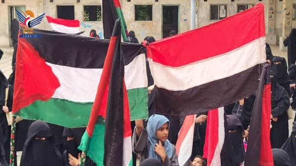 إحتفالات نسائية في الحديدة بالعيد الـ 12 لثورة 21 سبتمبر