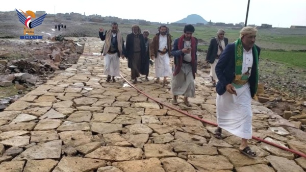المحويت تفقد سير تنفيذ مبادرتين لرصف الطرق بعزلة الضلاع الأعلى في شبام كوكبان المحويت تفقد سير تنفيذ مبادرتين لرصف الطرق بعزلة الضلاع الأعلى في شبام كوكبان