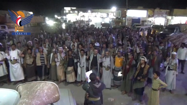مسيرات حاشدة بمأرب رفض ا للعدوان السعودي على مطار صنعاء