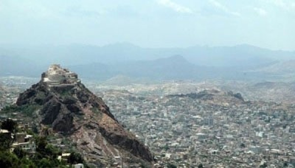 السلطة المحلية بتعز ت دين جريمة إقدام العدو السعودي وأدواته بإغلاق منفذ جولة القصر السلطة المحلية بتعز ت دين جريمة إقدام العدو السعودي وأدواته بإغلاق منفذ جولة القصر