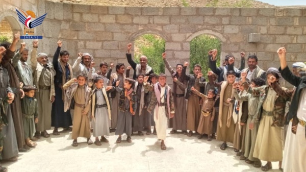 أبناء محافظة صنعاء يعلنون استعدادهم للمشاركة الواسعة في المهرجان المحمدي الأكبر أبناء محافظة صنعاء يعلنون استعدادهم للمشاركة الواسعة في المهرجان المحمدي الأكبر