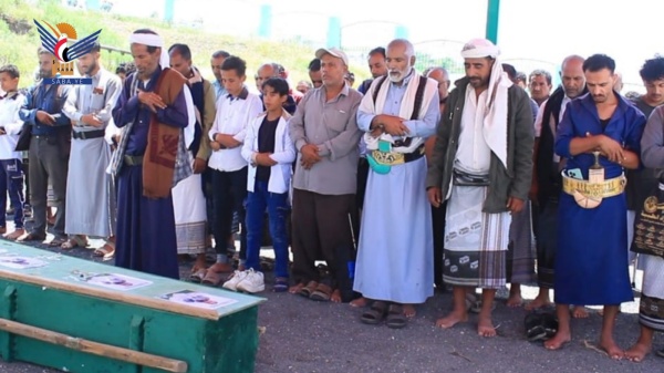 تشييع جثمان الشهيد شادي المهدي في مديرية التعزية