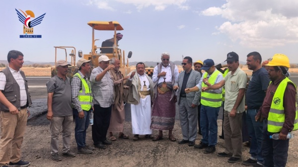 وزير النقل يعلن عودة مطار صنعاء الدولي للخدمة بعد تأهيل مدرجي الإقلاع والهبوط وزير النقل يعلن عودة مطار صنعاء الدولي للخدمة بعد تأهيل مدرجي الإقلاع والهبوط
