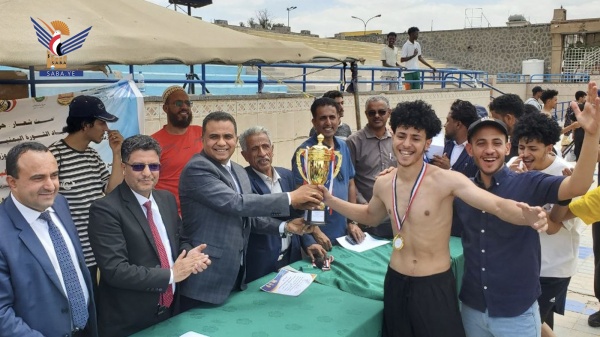 انطلاق البطولة الخامسة للسباحة بين طلبة الجامعات والكليات اليمنية انطلاق البطولة الخامسة للسباحة بين طلبة الجامعات والكليات اليمنية
