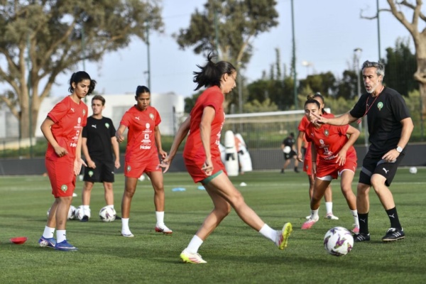 المنتخب الوطني ينهي استعداداته اليوم لمواجهة نظيره السينغالي المنتخب الوطني ينهي استعداداته اليوم لمواجهة نظيره السينغالي