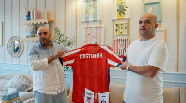 المغرب التطواني يوقع أول عقد استشهار في عهد المكتب الجديد