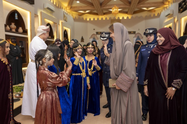 الس يدة الجليلة توج ه كلمة بمناسبة يوم المرأة الع مانية الس يدة الجليلة توج ه كلمة بمناسبة يوم المرأة الع مانية
