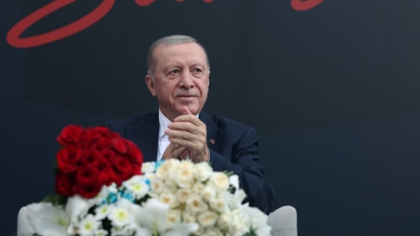 أردوغان سخ رنا جميع الإمكانات لتوسيع تكافؤ الفرص في التعليم وتحسين جودته أردوغان سخ رنا جميع الإمكانات لتوسيع تكافؤ الفرص في التعليم وتحسين جودته