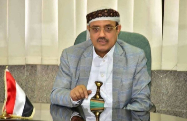 الفريق السامعي الفيدرالية هي الخيار الأمثل لبناء الدولة اليمنية الفريق السامعي الفيدرالية هي الخيار الأمثل لبناء الدولة اليمنية