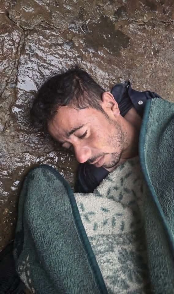 الدفاع المدني تعلن انتشال شخصين جرفتهما السيول في إب الدفاع المدني تعلن انتشال شخصين جرفتهما السيول في إب