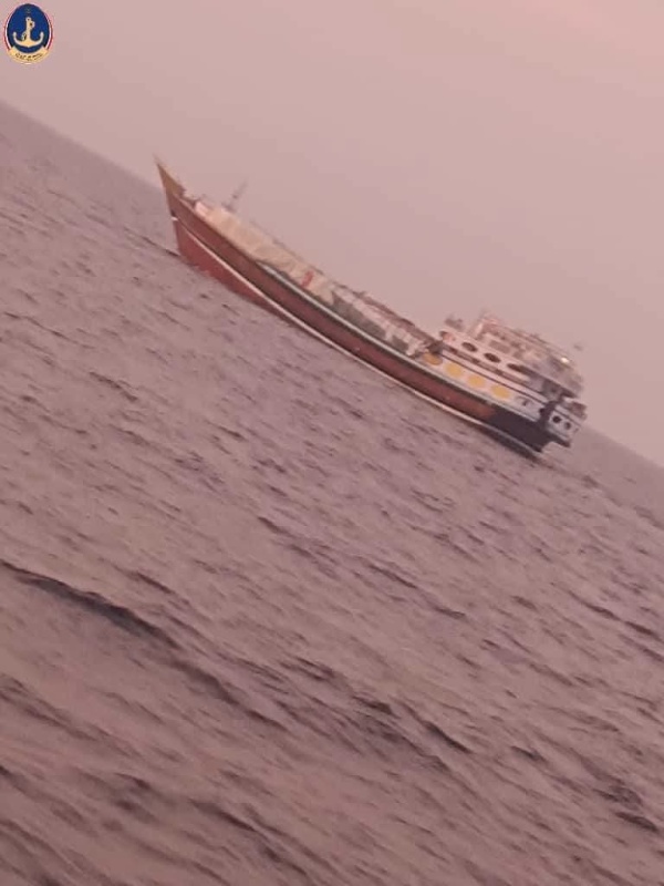 عدن خفر السواحل اليمنية تعلن ضبط توكل في باب المندب عدن خفر السواحل اليمنية تعلن ضبط توكل في باب المندب