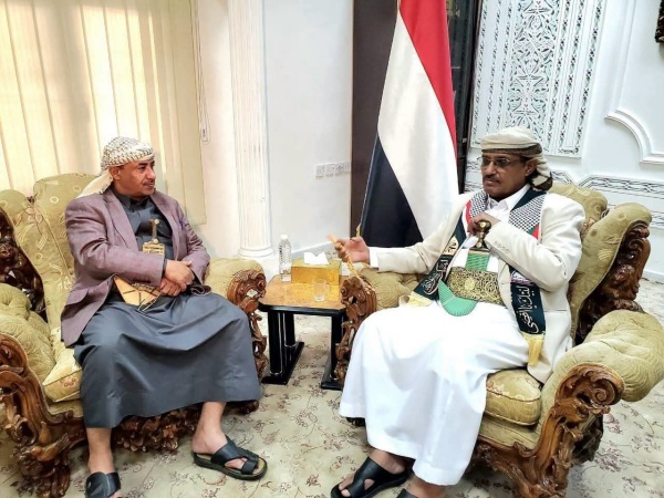 الفريق السامعي يلتقي نائب رئيس مجلس النواب الجماعي