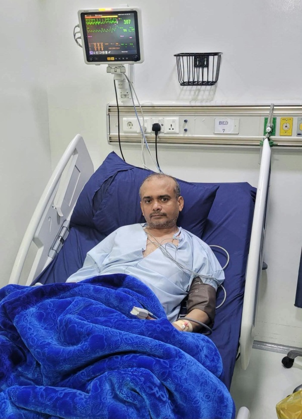 مثقفون يمنيون يناشدون سلطات صنعاء وعدن بتوفير منحة علاجية للصحفي عبده عائش مثقفون يمنيون يناشدون سلطات صنعاء وعدن بتوفير منحة علاجية للصحفي عبده عائش