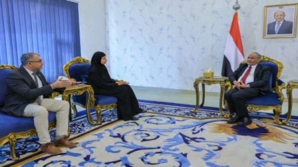 اليمن مباحثات حكومية مع الصليب الأحمر لدفع ملف تبادل الأسرى والمختطفين