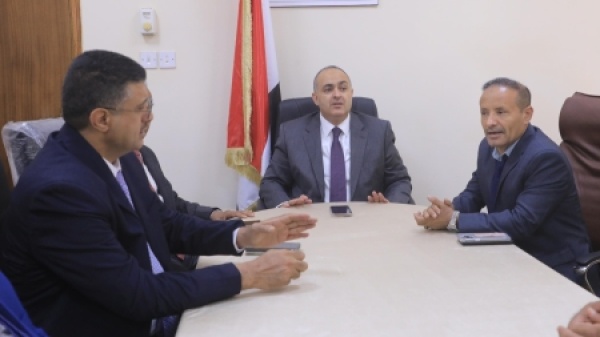اليمن لجنة مالية تبحث في مأرب إغلاق الحسابات الحكومية واستكمال الربط الشبكي اليمن لجنة مالية تبحث في مأرب إغلاق الحسابات الحكومية واستكمال الربط الشبكي