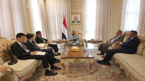 اليمن وزير التعليم العالي يبحث مع القائم بالأعمال الصيني تجديد اتفاقية التبادل الثقافي وتوأمة الجامعات