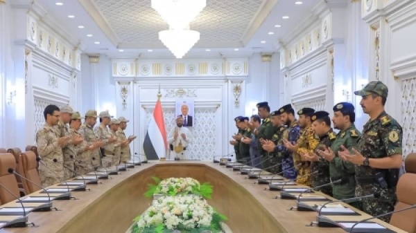 اليمن العرادة يترأس اجتماعا أمنيا وعسكريا في مأرب لرفع الجاهزية والتصدي للتصعيد الحوثي اليمن العرادة يترأس اجتماعا أمنيا وعسكريا في مأرب لرفع الجاهزية والتصدي للتصعيد الحوثي