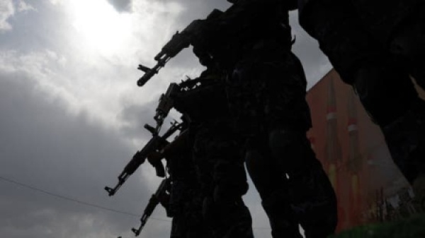 اليمن ردا على هجمات الحوثي وزارة الدفاع تستهدف مواقع الجماعة في عدة جبهات اليمن ردا على هجمات الحوثي وزارة الدفاع تستهدف مواقع الجماعة في عدة جبهات